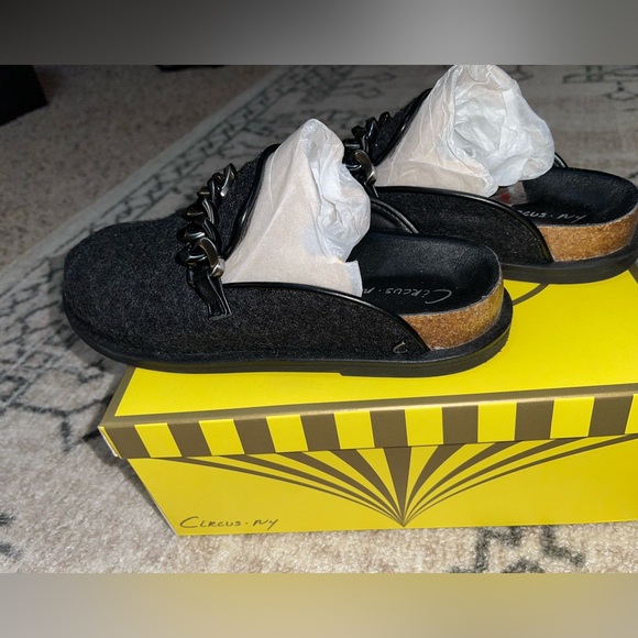 Circus by Sam Edelman Wool Clogs - Picture 7 of 8